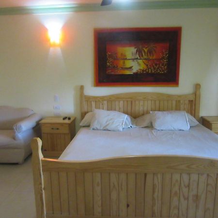 Hotel Cambri Нагуа Номер фото