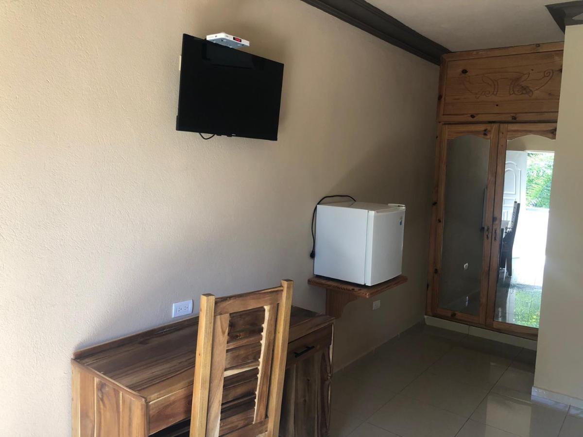 Hotel Cambri Нагуа Экстерьер фото