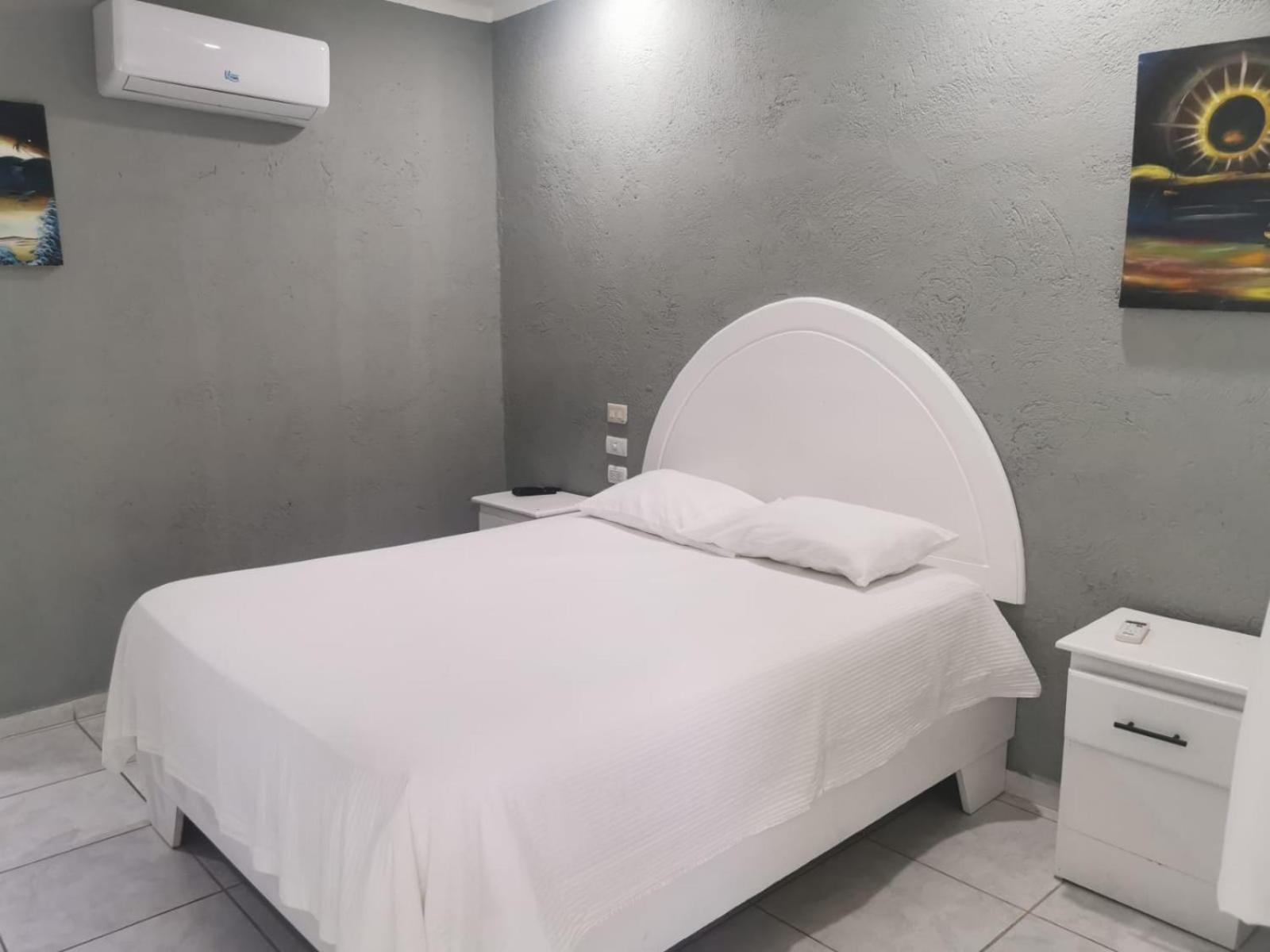 Hotel Cambri Нагуа Экстерьер фото