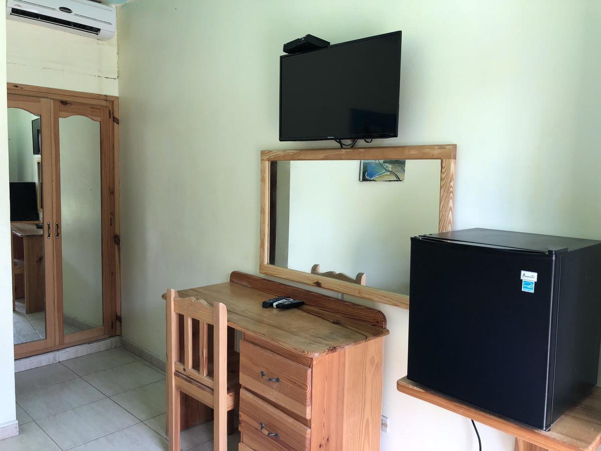 Hotel Cambri Нагуа Экстерьер фото